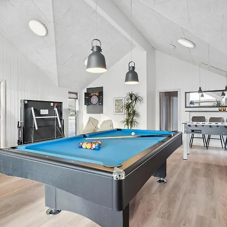 Prázdninový dům Lovely In With Sauna