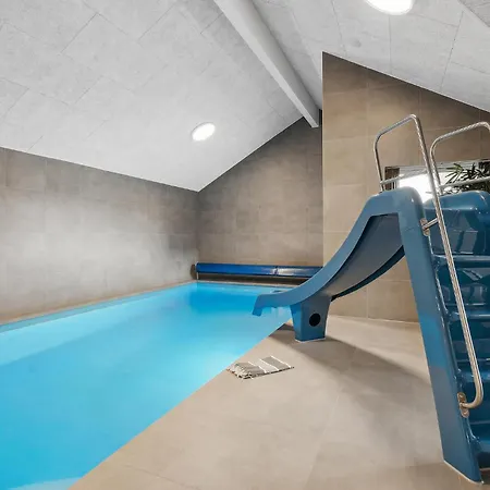 Lovely In With Sauna